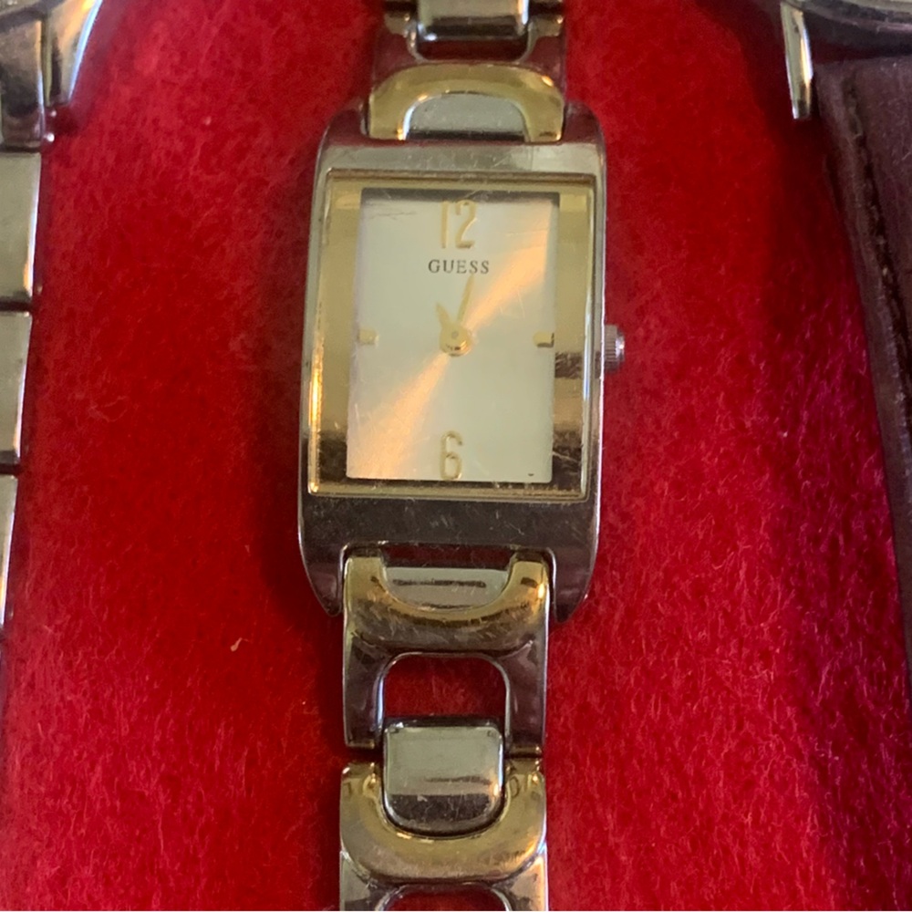 Guess Watch - Picture 2 of 4